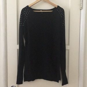 Black long sweater with thumb holes